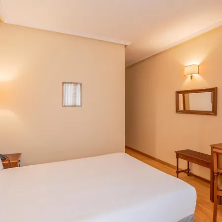 Begoña Hotel 3*