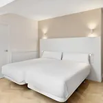 Centro Begona 3* Gijón