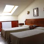 Hotel Centro Begona 3*