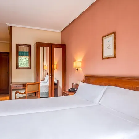 Centro Begona Hotel