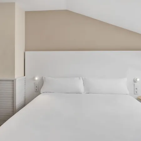 Centro Begona 3* Хихон