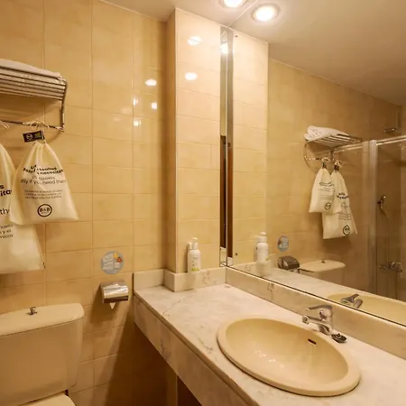 Отель Centro Begona 3*