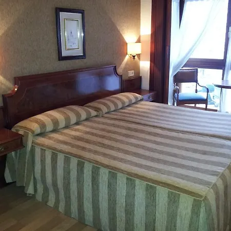 Szálloda Centro Begona 3*