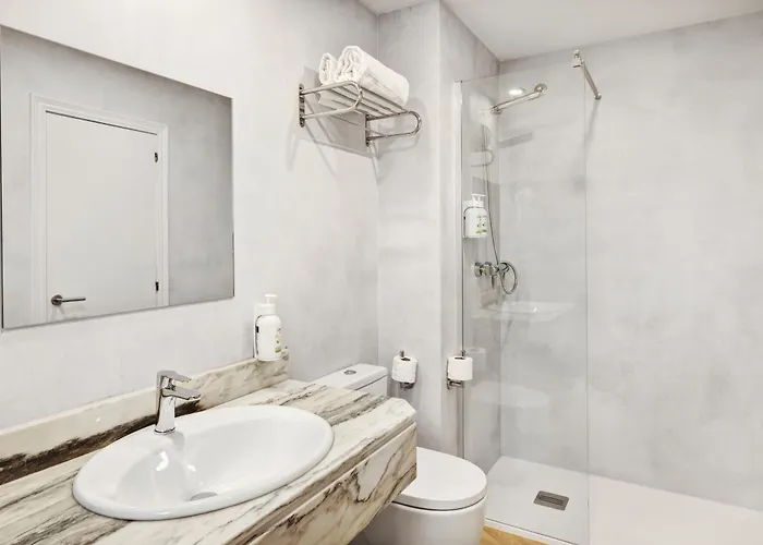 Centro Begona 3* Gijon