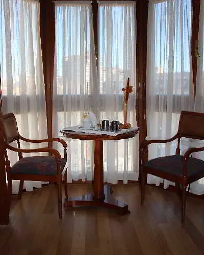 Centro Begona Hotel 3*