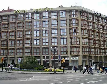 Centro Begona 3* Gijón