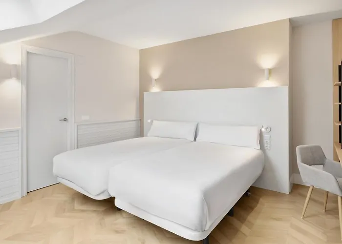 Centro Begona 3* Gijón